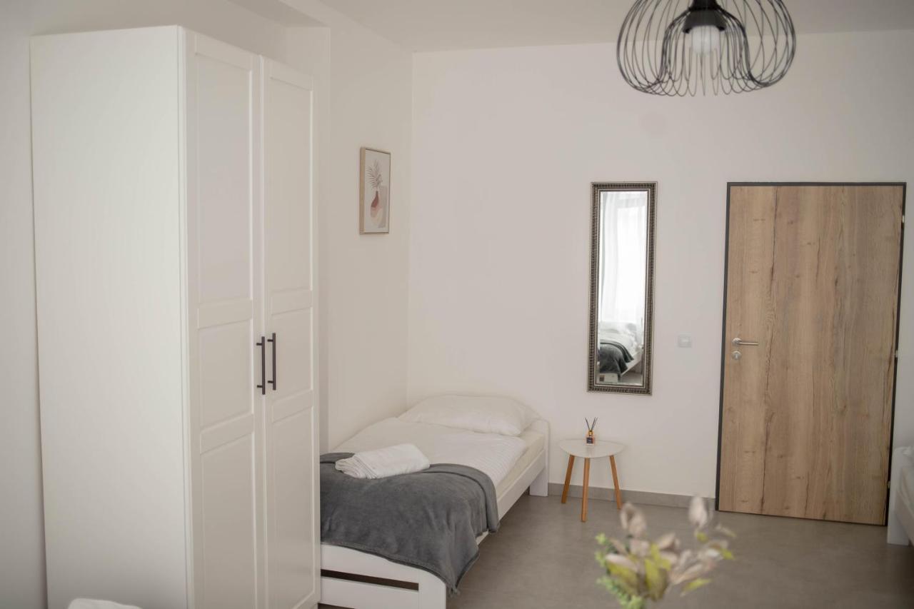 Rezidence Kbely - Free Parking Apartman Prága Kültér fotó