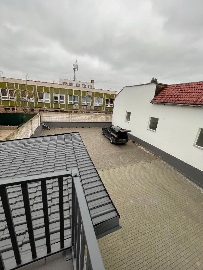 Rezidence Kbely - Free Parking Apartman Prága Kültér fotó