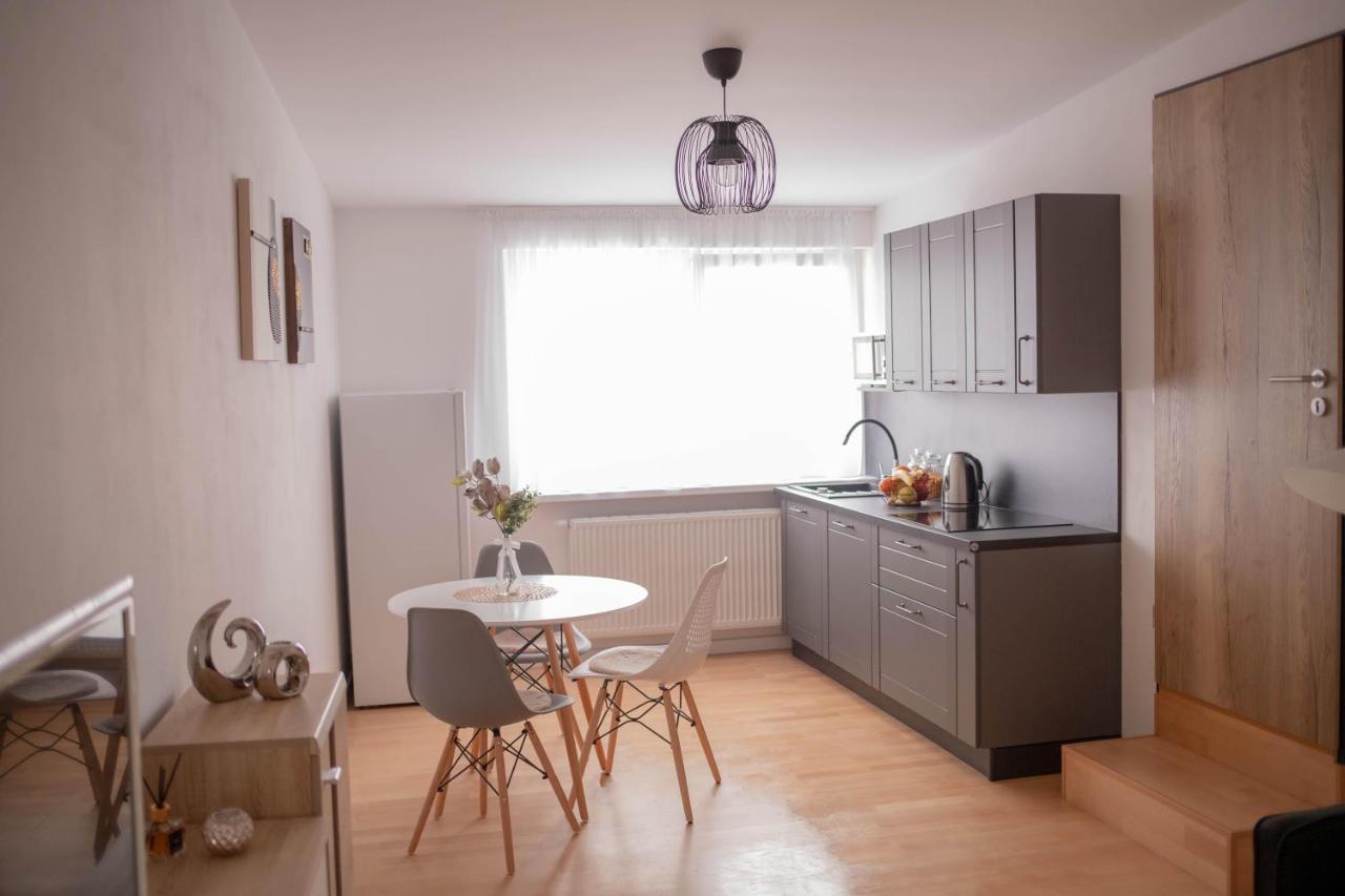 Rezidence Kbely - Free Parking Apartman Prága Kültér fotó
