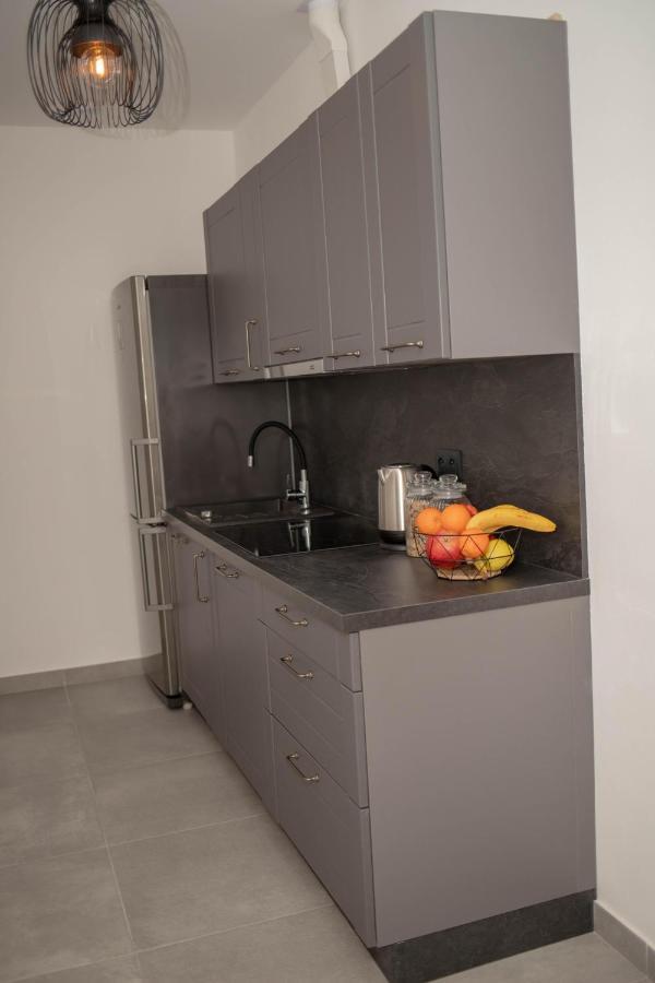 Rezidence Kbely - Free Parking Apartman Prága Kültér fotó