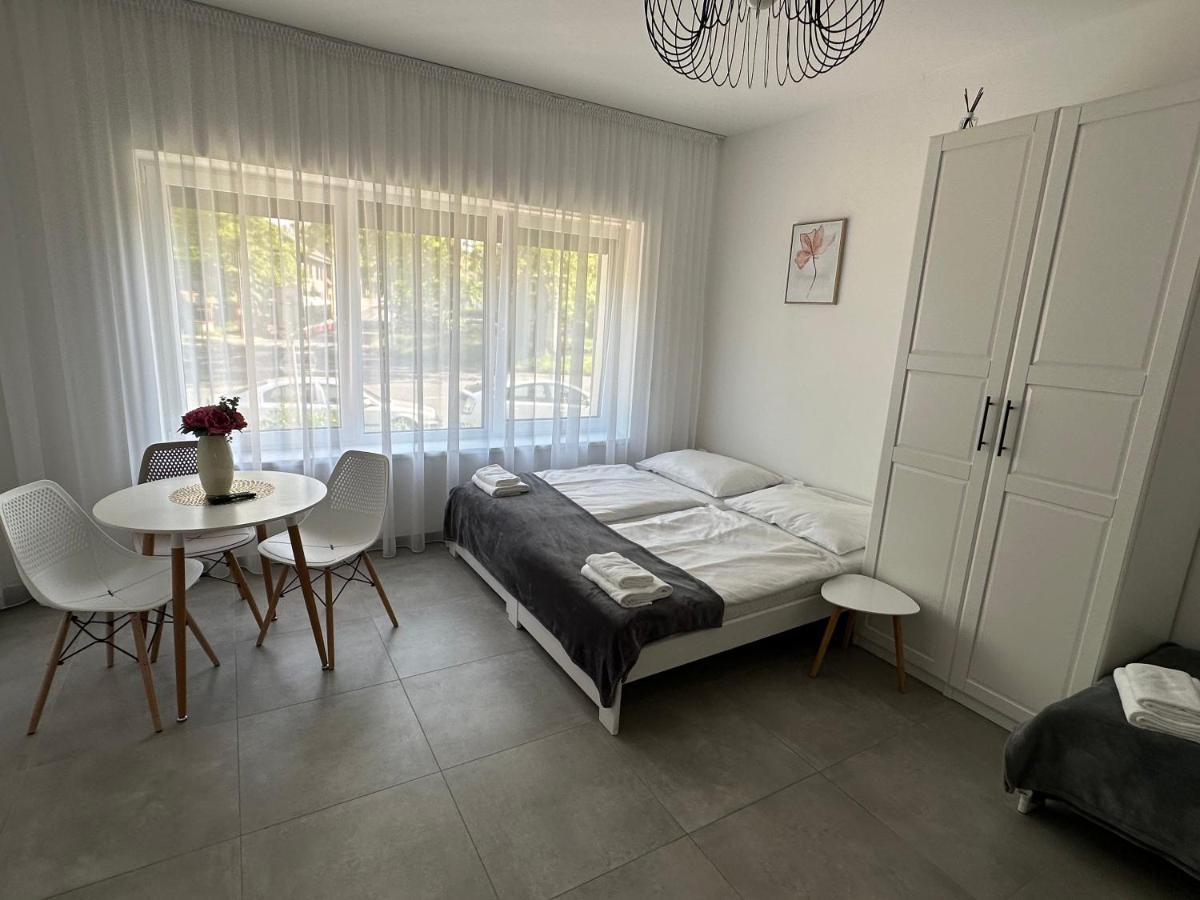 Rezidence Kbely - Free Parking Apartman Prága Kültér fotó